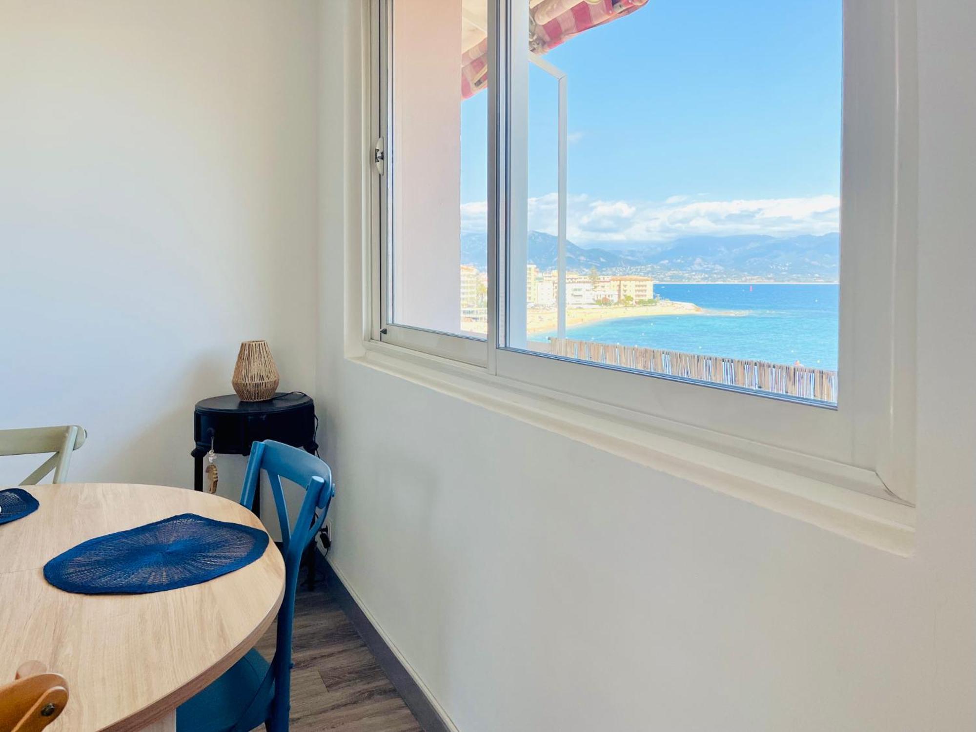 Front De Mer Beau T3 Climatise Balcon Parking Ajaccio Ajaccio  Eksteriør billede
