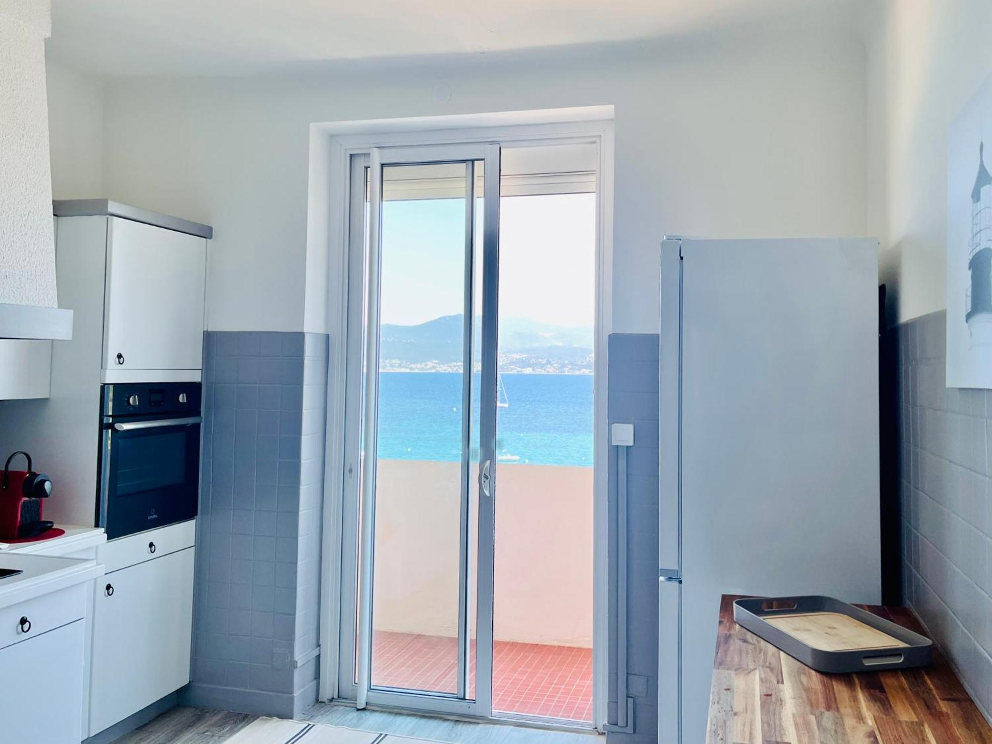 Front De Mer Beau T3 Climatise Balcon Parking Ajaccio Ajaccio  Eksteriør billede